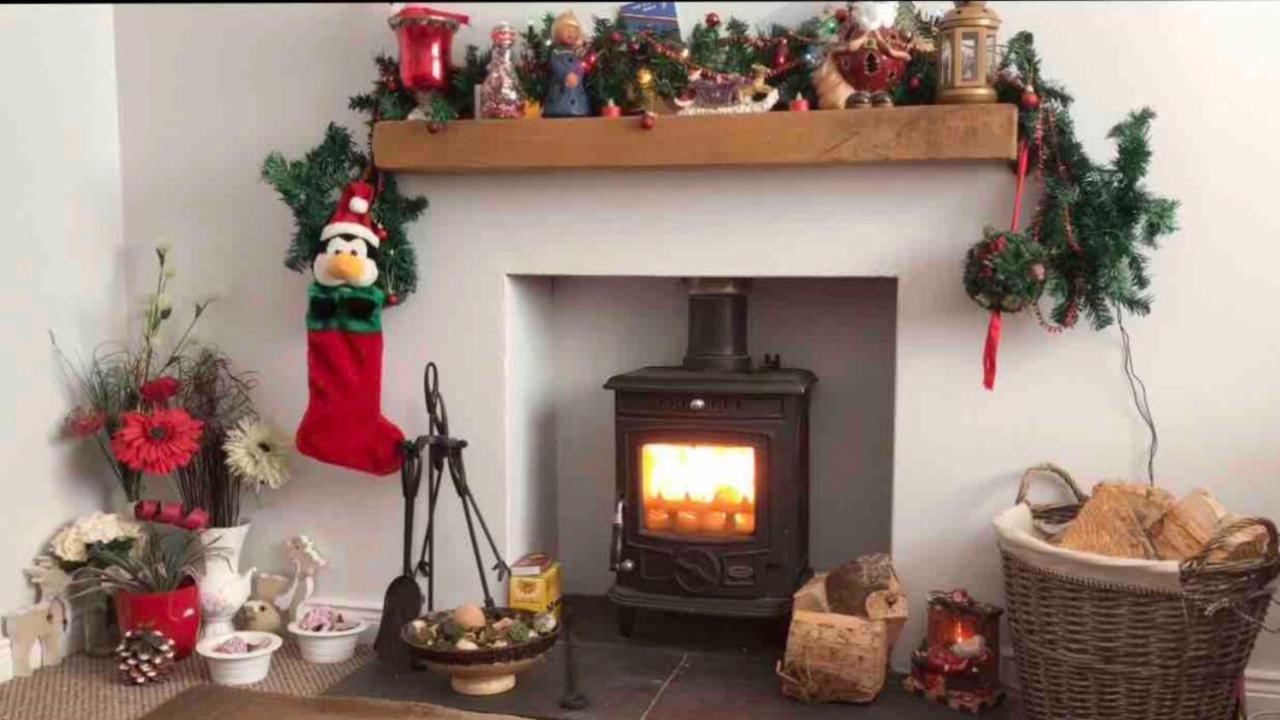 Ponderosea Cottage Free Gated Parking M1 & City Location, Wood Stove Lisburn Exterior foto